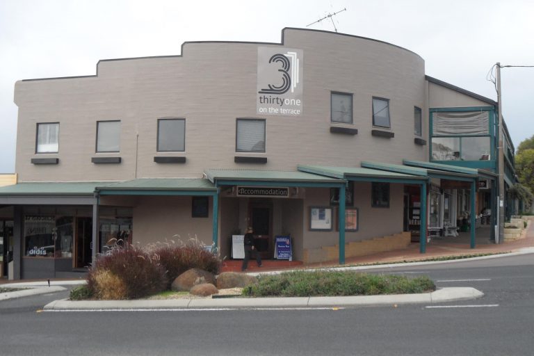 31 on the terrace 768x512