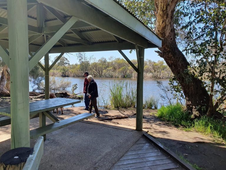 Canning River Walk 768x576