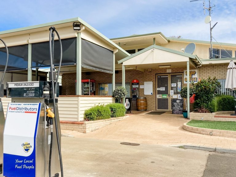 Cheynes Beach 768x576