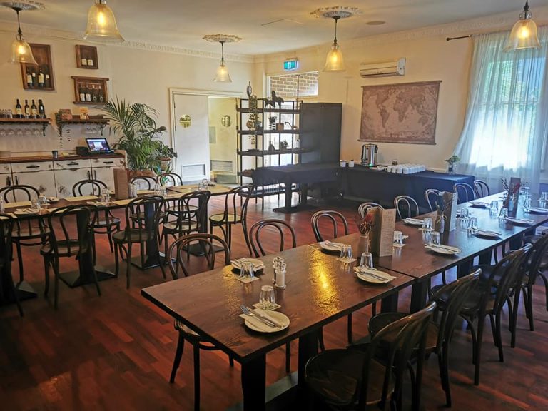 Facebook website 2 768x576