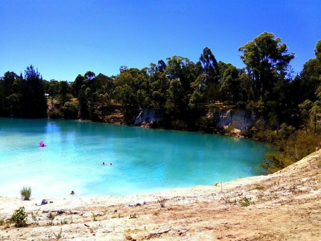 Black Diamond Lake, Allanson